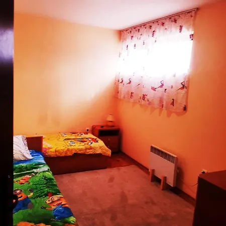 Тристаен Апартамент В Банско Apartament Bansko