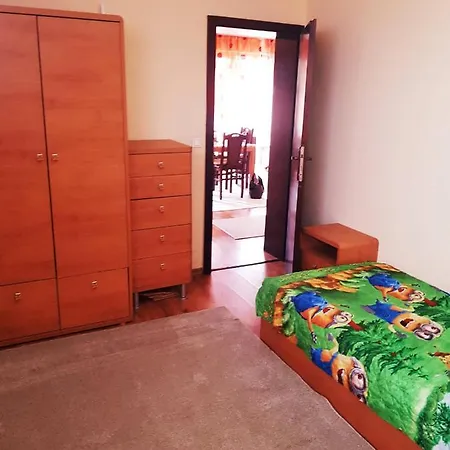 Тристаен Апартамент В Банско * Bansko