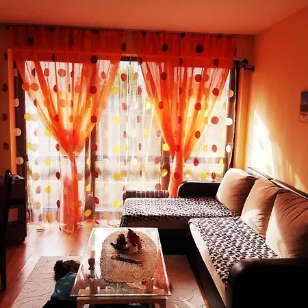Apartament Тристаен Апартамент В Банско *